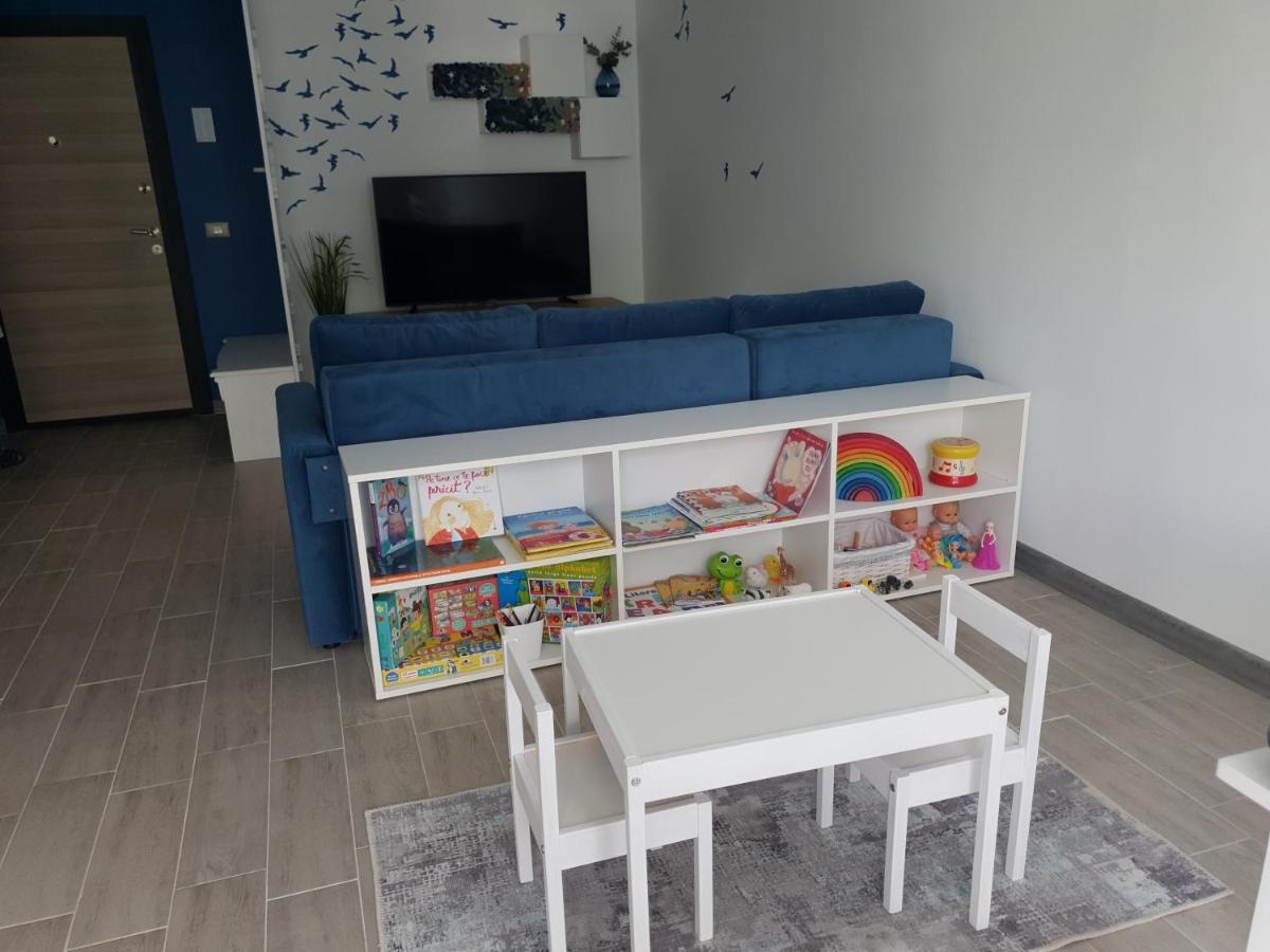 Alezzi Resort - Kids By The Sea - Baby Friendly Apartment นาโวดาริ ภายนอก รูปภาพ